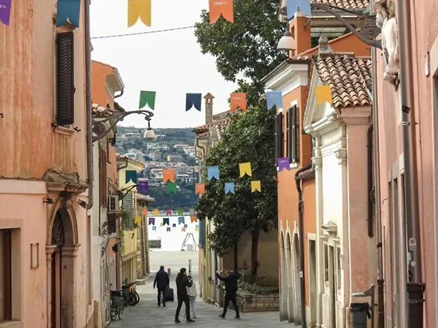 Capo D'istria Appartement *